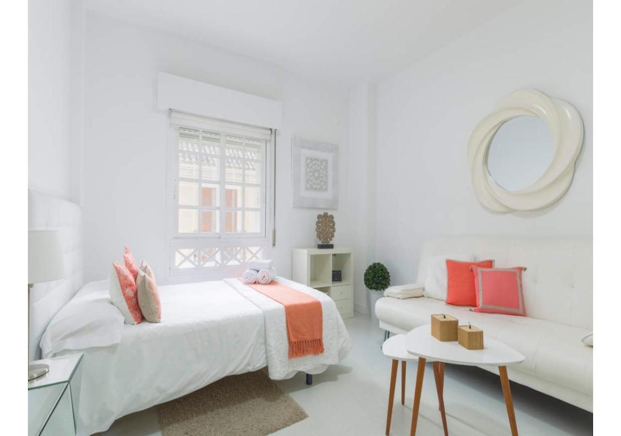 Lovely Studio At The City Heart! Málaga Exterior foto